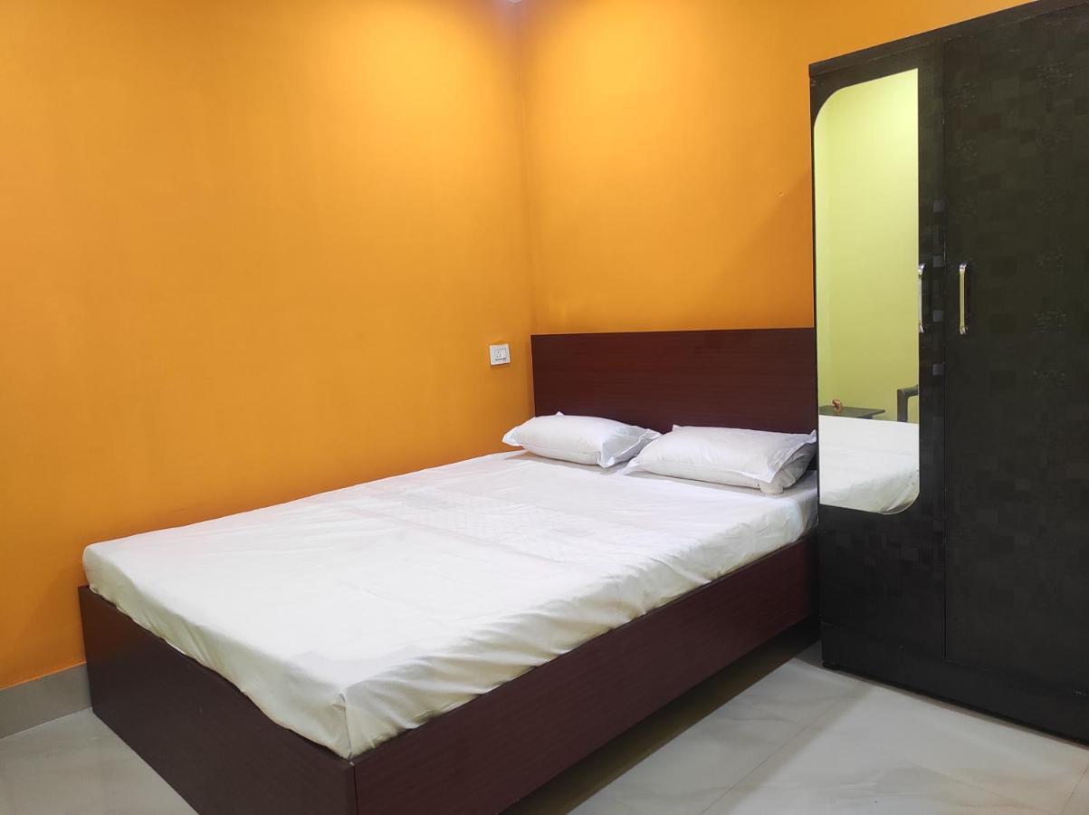 Hotel Sk Lodge Near Guwahati Airport 外观 照片