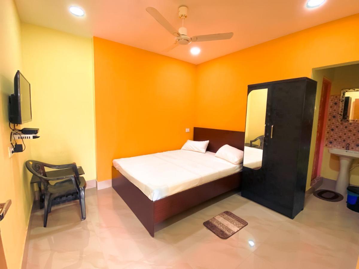 Hotel Sk Lodge Near Guwahati Airport 客房 照片